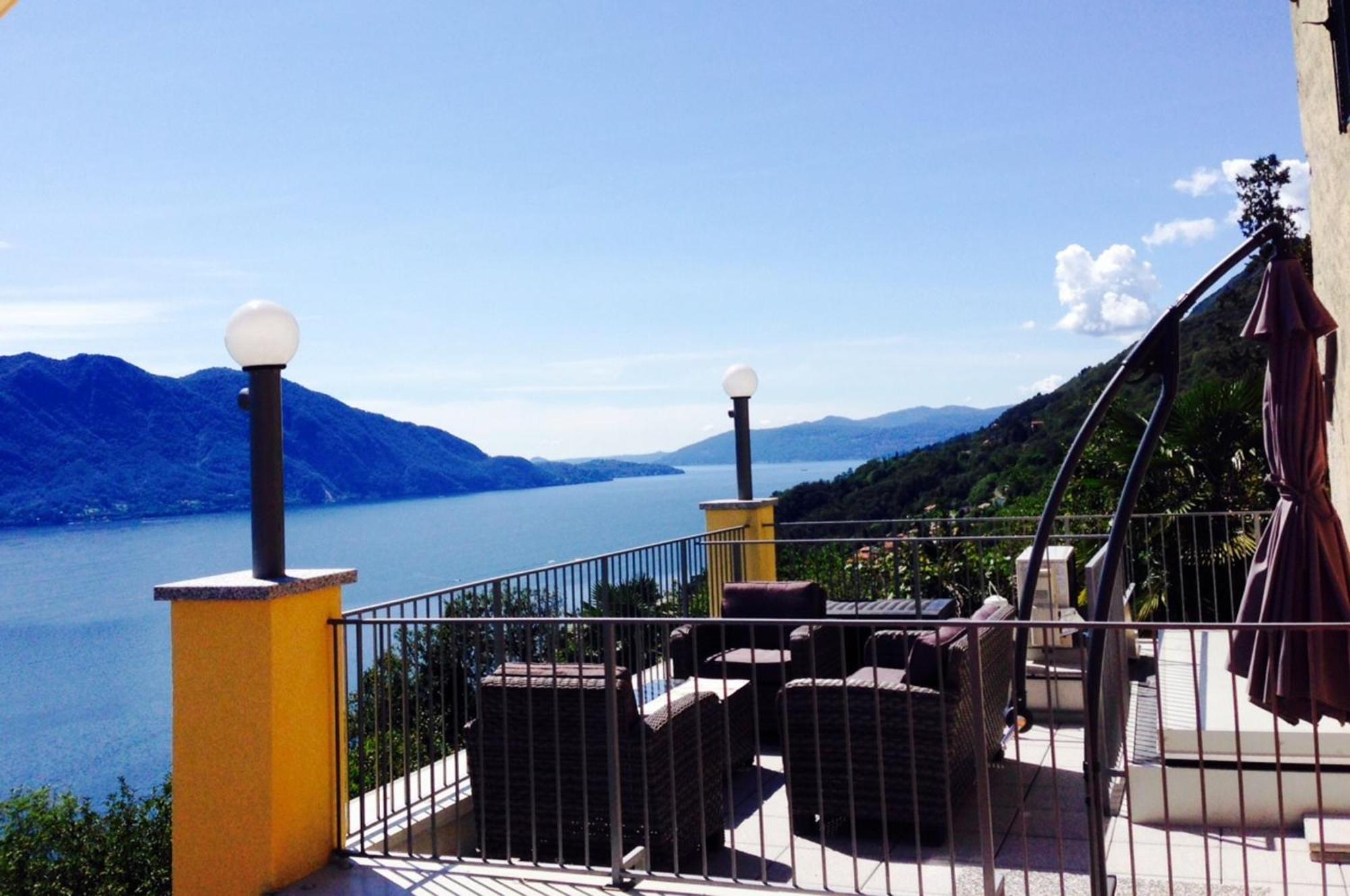 Residenza Le Camelie Apartment Oggebio Екстериор снимка